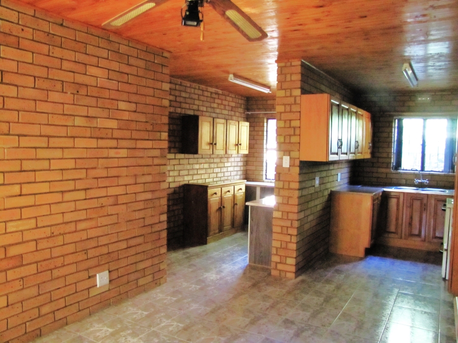 5 Bedroom Property for Sale in Elandsrand North West